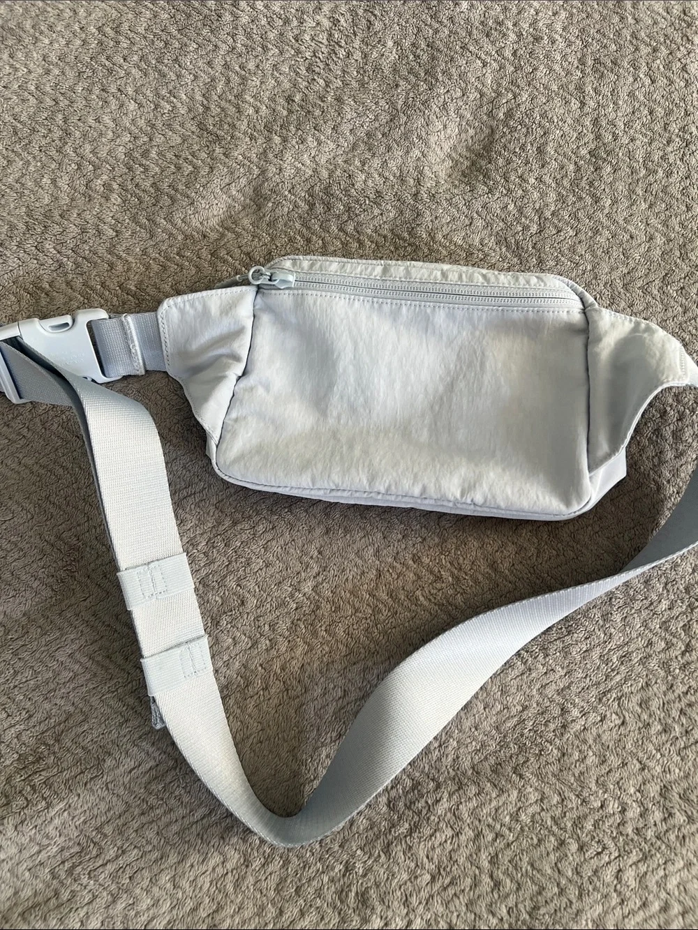NWOT Lululemon Athletica Light Blue Small Crossbody Belt Bag OS Athleisure